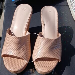 Women's Tan Slide Sandals NEW